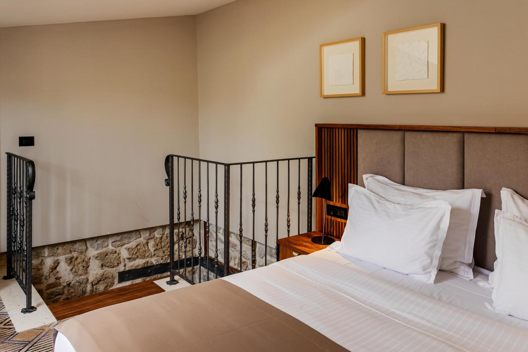 Armerun Heritage Hotel & Residences Šibenik Rum bild